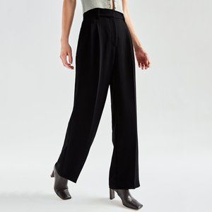 Aritzia Wilfred Effortless Pant
